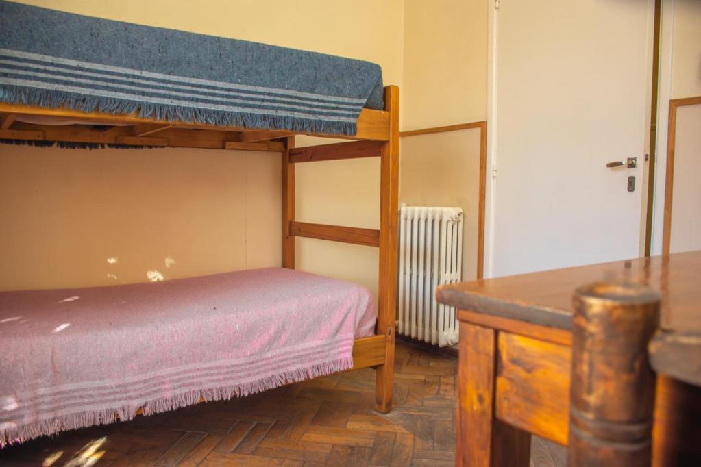 Alamo Hostel & Suites メンドーサ エクステリア 写真