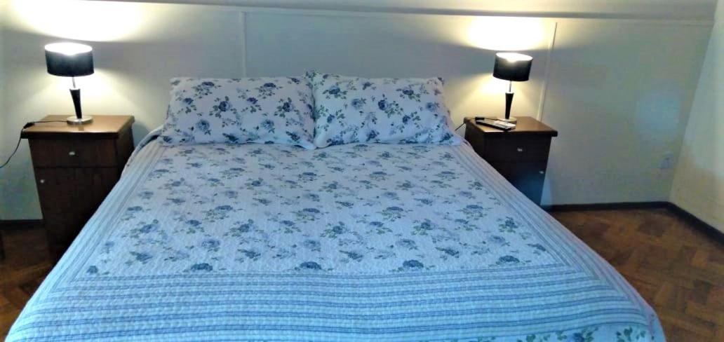 Alamo Hostel & Suites メンドーサ エクステリア 写真