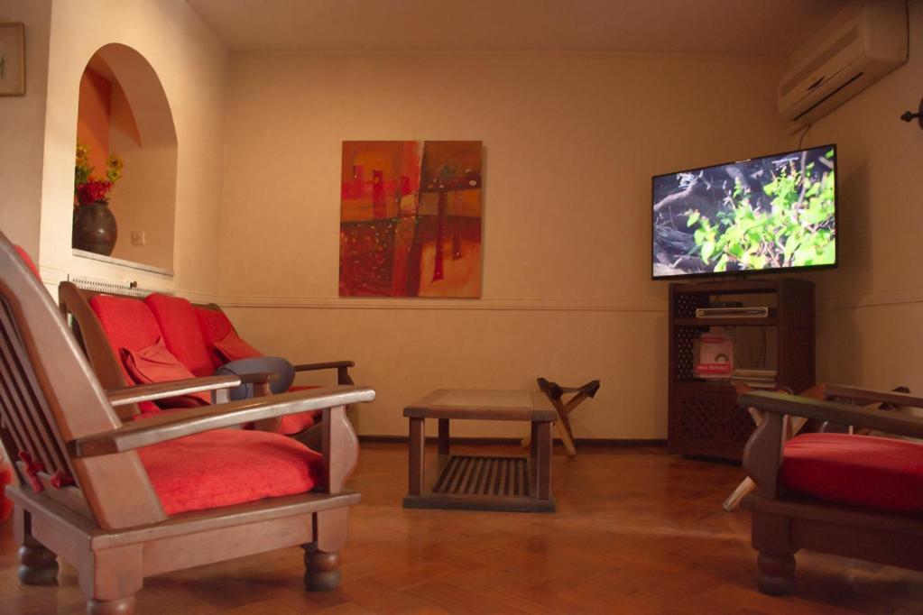 Alamo Hostel & Suites メンドーサ エクステリア 写真