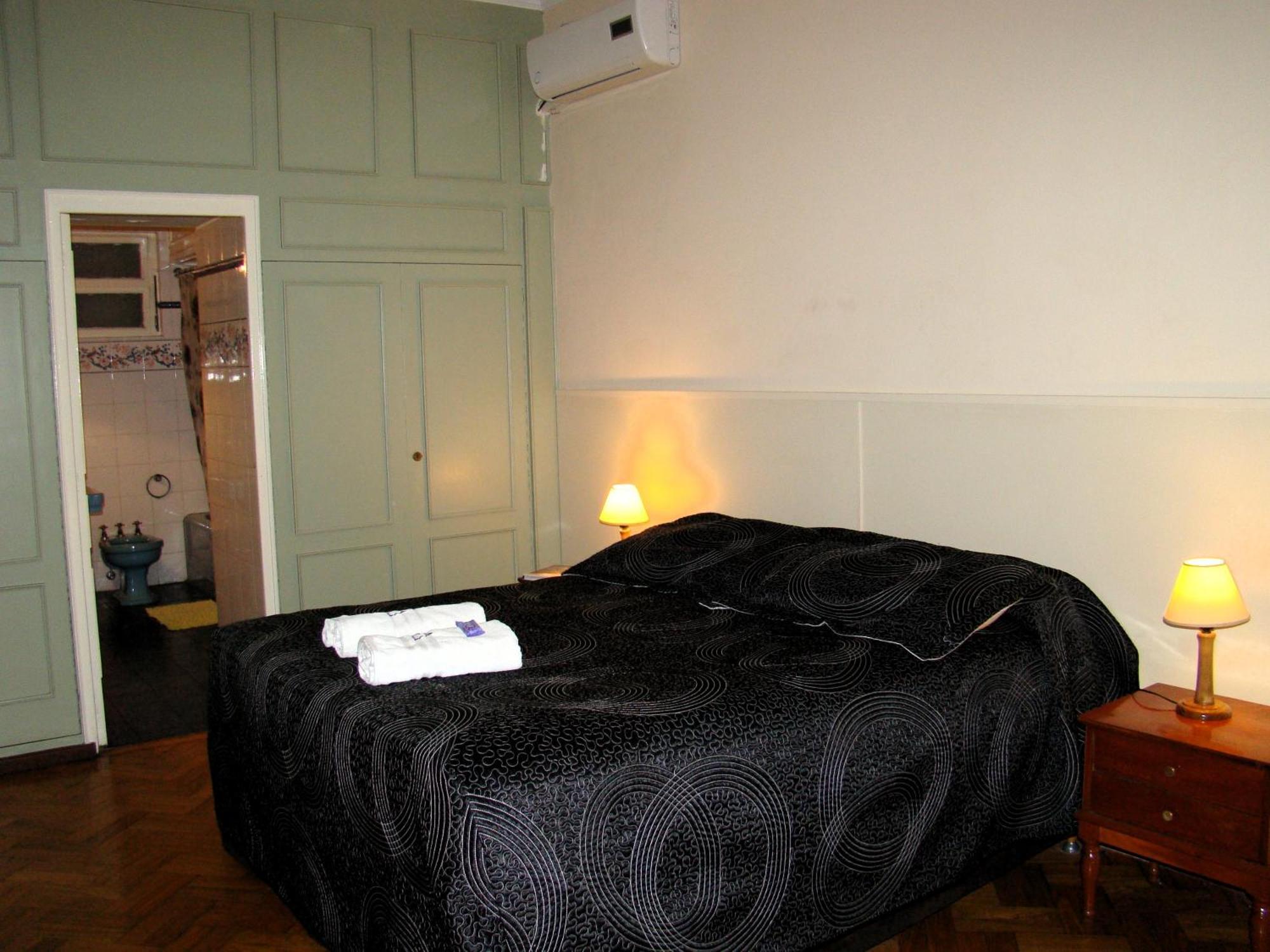Alamo Hostel & Suites メンドーサ エクステリア 写真