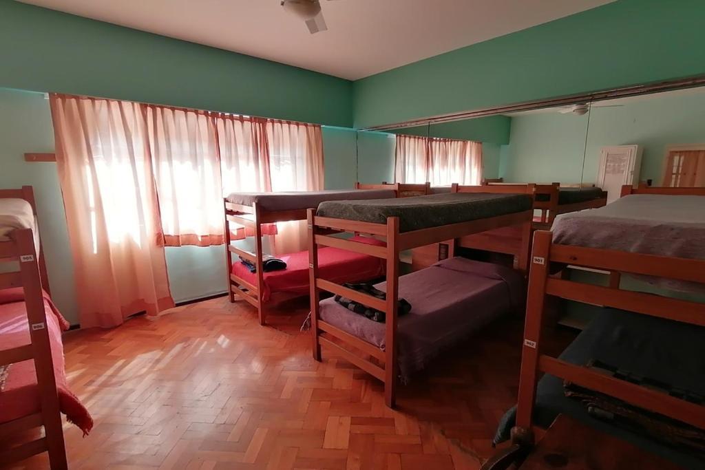 Alamo Hostel & Suites メンドーサ エクステリア 写真