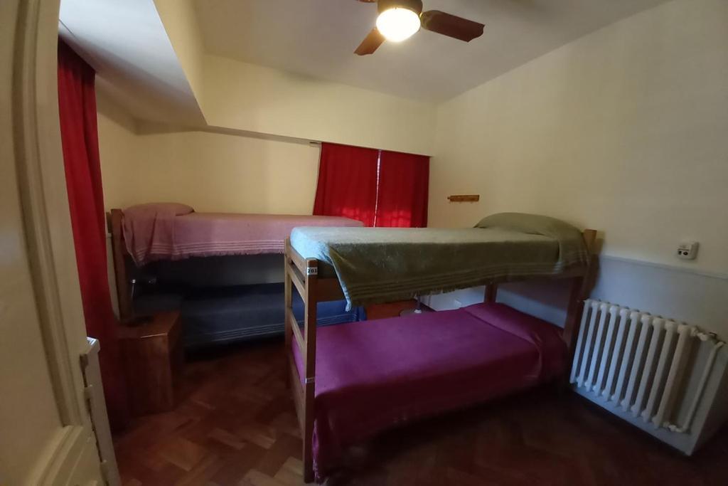 Alamo Hostel & Suites メンドーサ エクステリア 写真