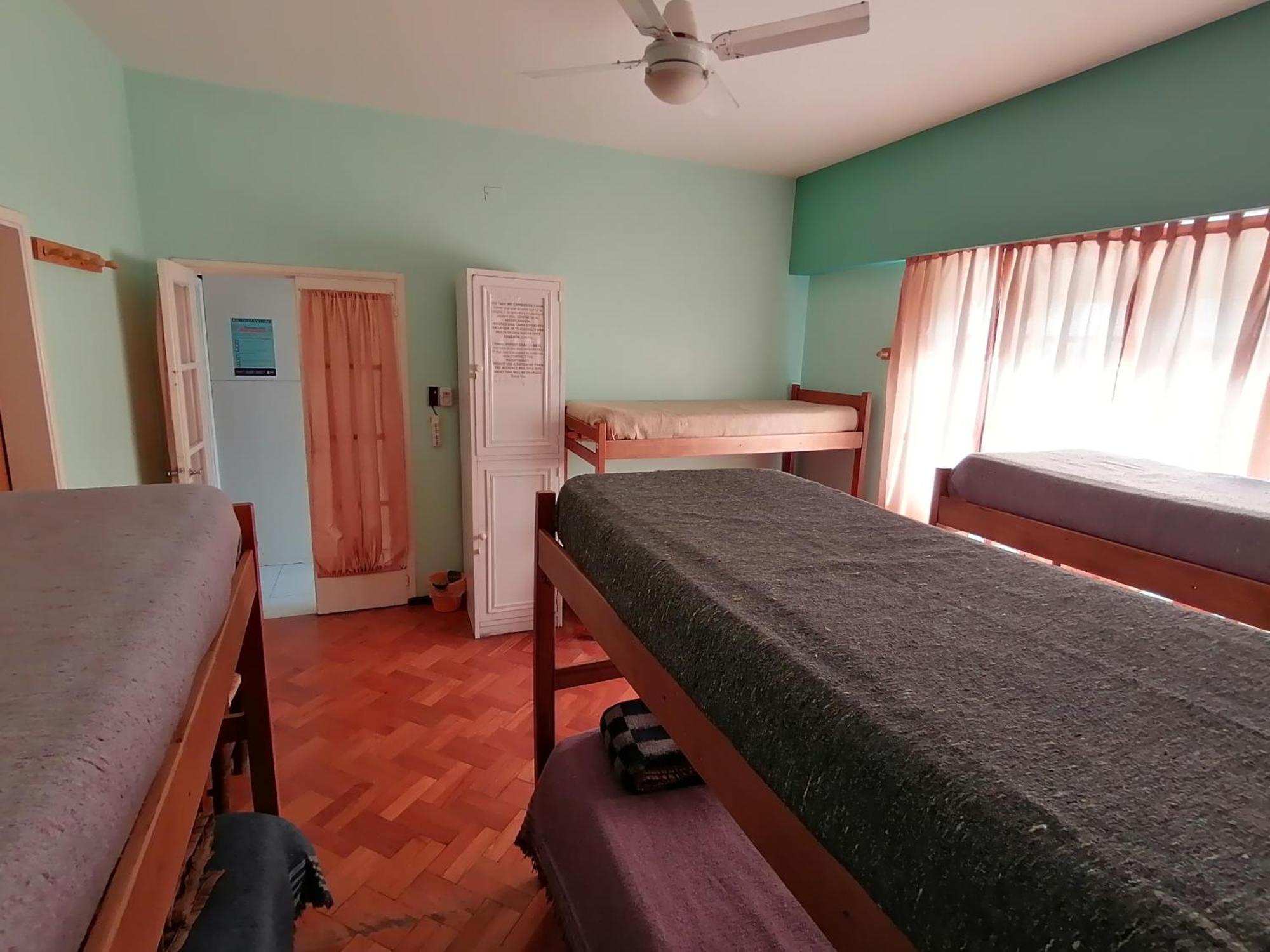 Alamo Hostel & Suites メンドーサ エクステリア 写真